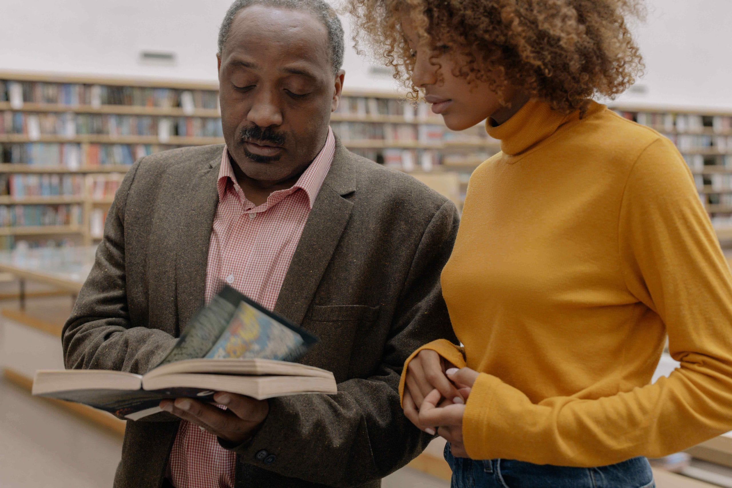 Discussing with physical and online Law tutor