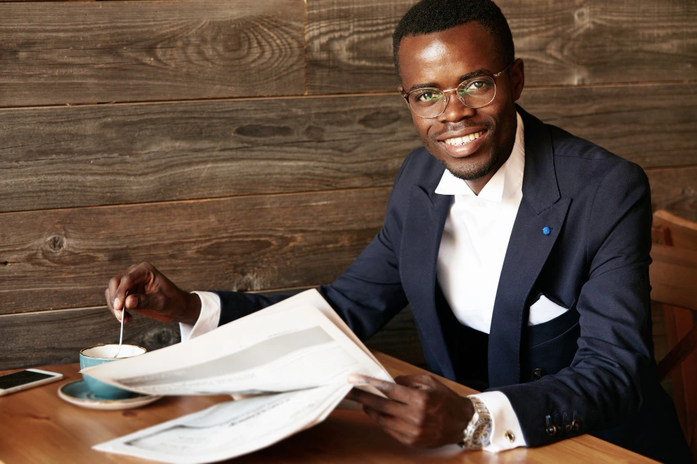 17 Promising Career Paths for Law Students 2 legal writer and analyst career paths for law students